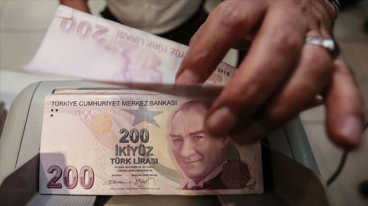<p>Asgari ücrete bu yıl ocak ve temmuz olmak üzere iki dönemde toplam yüzde 114 zam yapılmıştı.</p>