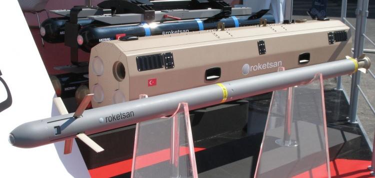 <p>Füze, sahip olduğu yüksek performanslı tandem harp başlığı sayesinde ileri teknoloji tank zırhlarına, beton koruganlara karşı etkili olabilmektedir.</p>
<p> </p>