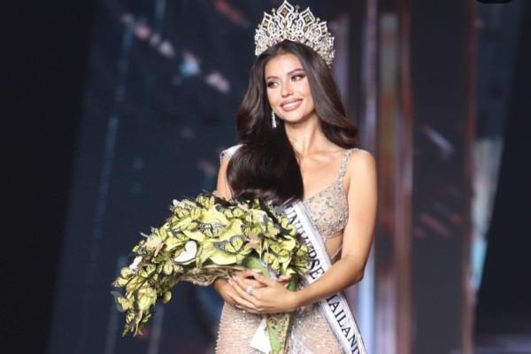 <p><span style="color:#000000"><strong>MISS Supranational 2019 ve Miss Universe Thailand 2023 seçilen Danimarkalı-Taylandlı model ve güzellik kraliçesi Anntonia Porsild, Türkiye'ye sürpriz bir ziyarette bulundu.</strong></span></p>
