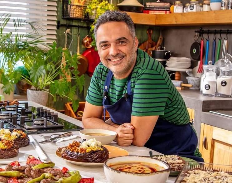 <p>Sosyal medya hesabından dolandırıcılara karşı tüm takipçilerini uyaran <strong>Arda Türkmen</strong>, aldığı bir mesajla şoke oldu.</p>