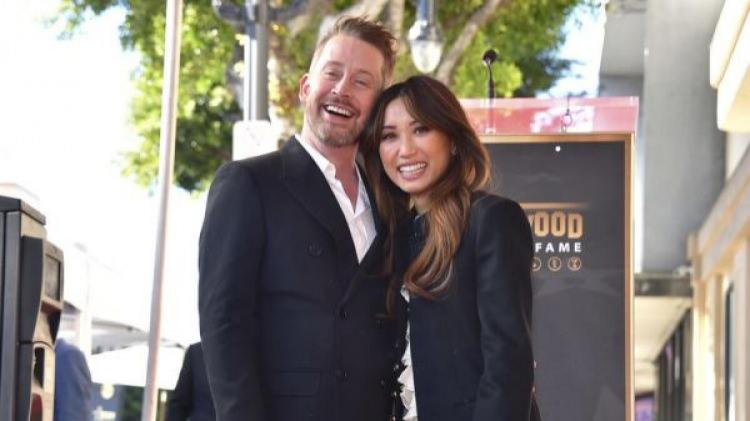 <p><em><strong>Macaulay Culkin ve eşi Brenda Song </strong></em></p>
