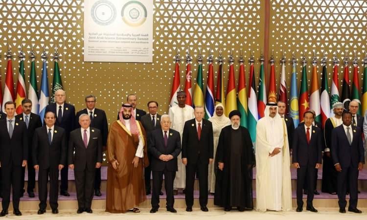 <p>UKRAYNA VE GAZZE'DEKİ ROLÜNE DİKKAT ÇEKİLDİ</p>
<p>Profilde, "Hem Kremlin hem de Ukrayna Devlet Başkanlığı ofisiyle bağlantısı bulunan birkaç kişiden biri olan Erdoğan, Rusya Devlet Başkanı Vladimir Putin askerlerini 2022'de Ukrayna'ya gönderdiğinden beri arabuluculuk rolü üstleniyor." ifadesine yer verildi.</p>