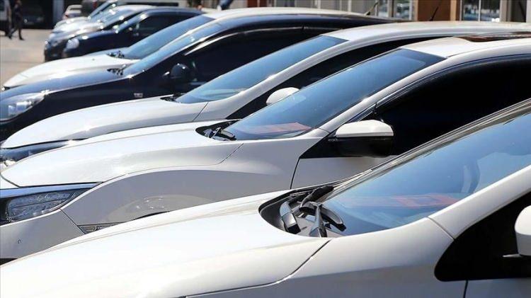 <p>FIAT LİNEA 1.3 MULTİJET<br />
<br />
491.800 TL</p>
