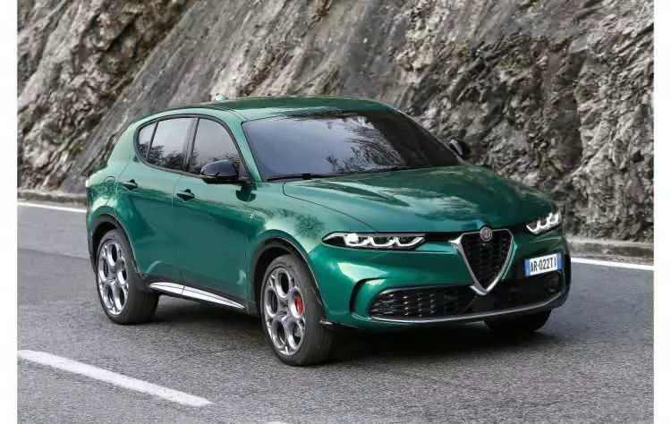 <p><strong>ALFA ROMEO</strong><br />
<br />
- Tonale 1.6 dizel 130 Hp-<br />
2.205.000 TL</p>
