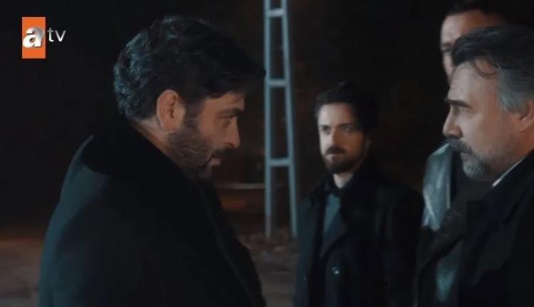 <p>Yer aldığı yapımlarda gösterdiği oyunculuk performanslarıyla büyük beğeni toplayan ünlü oyuncu <strong>Ozan Akbaba</strong>, geçtiğimiz gün yayınlanan bölüm ile<strong> Ben Bu Cihana Sığmazam</strong> dizisine dahil olduğunu açıkladı. Oldukça aksiyonlu bir sahnede kendisini gösteren Ozan Akbaba, sosyal medyada gündem oldu. </p>

