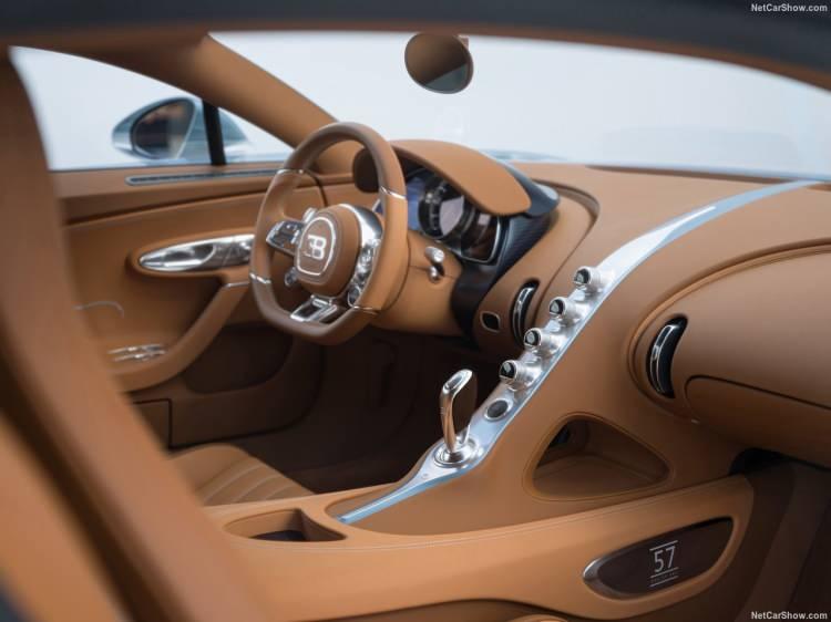 <p>Süper spor otomobil üreticisi Bugatti'nin kişiye özel modeller üreten bölümü tarafından, tek seferlik bir model daha tanıtıldı.<br />
<br />
İŞTE OTOMOBİLİN İNANILMAZ ÖZELLİKLERİ</p>
