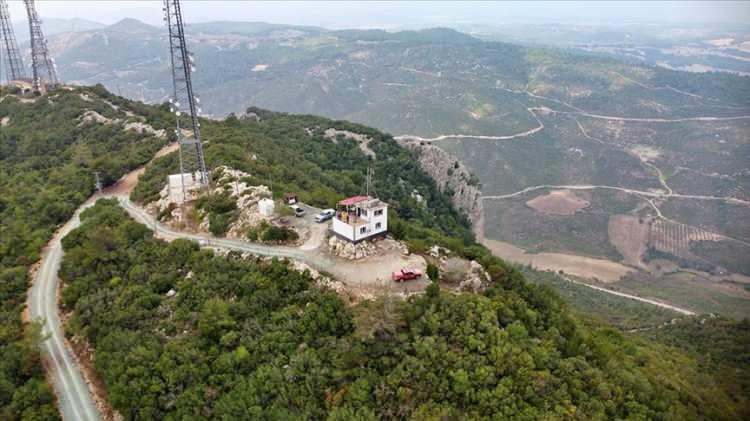 <p>Yıllık GSYH büyümesine 2022'de negatif yönlü katkı veren illerin başında yüzde 0,03 ile Osmaniye, yüzde 0,03 ile Elazığ, yüzde 0,06 ile Hatay geldi.</p>