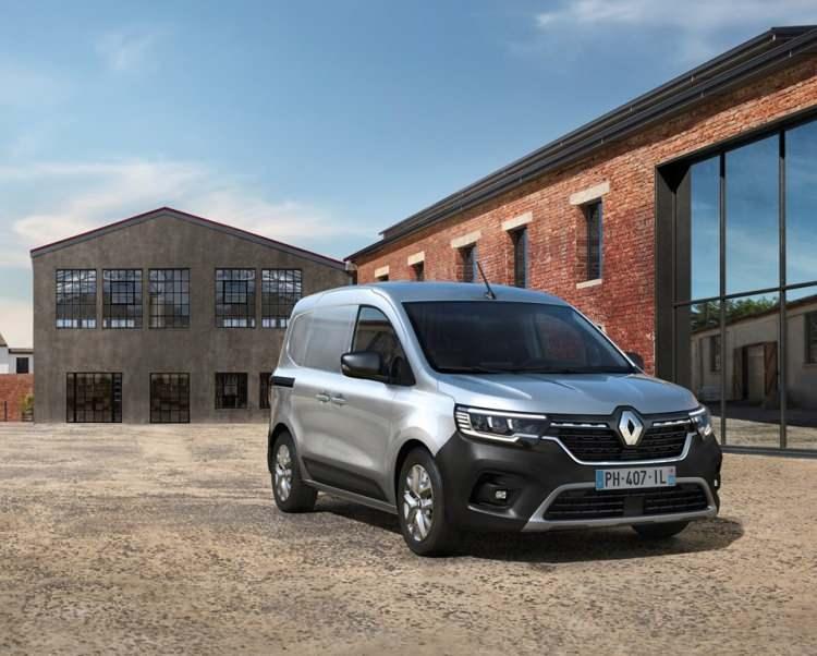 <p><strong>RENAULT | 13 BİN</strong></p>
