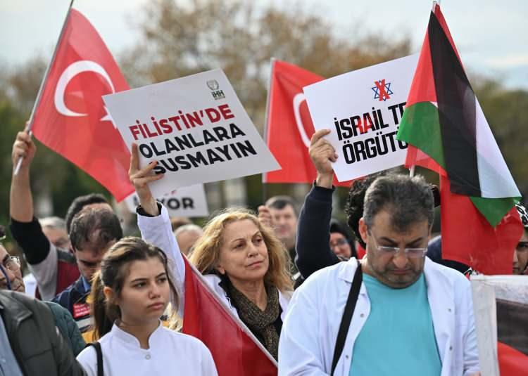 <p>FİLİSTİNDE OLANLARA SUSMA!</p>