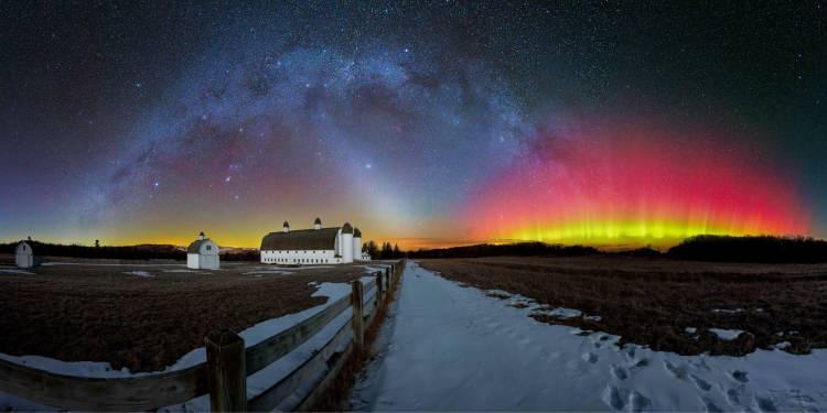 <p><strong>"MARCH MICHIGAN NIGHTS" - JUSTIN MILLER | </strong><strong>GLEN ARBOR, MICHIGAN</strong></p>
