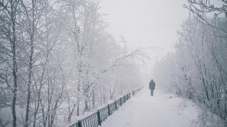 <p>Kent halkı kış mevsiminin zor şartlarına alışık olsa da, elverişsiz hava koşulları günlük yaşamı zaman zaman olumsuz etkiliyor.</p>
