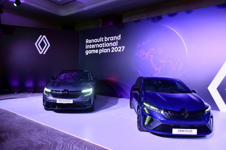 <p><span style="color:#B22222"><strong>“TÜRKIYE, RENAULT MARKASININ ÖNEMLI BIR MERKEZI OLARAK ÖNE ÇIKIYOR”</strong></span></p>
<p> </p>
<p>İstanbul’da gerçekleşen basın toplantısında Renault Markası CEO’su Fabrice Cambolive “Renault, güçlü ve güvenilir ortağı OYAK ile birlikte 54 yıldır Türkiye'de faaliyet gösteriyor. Renault ve OYAK birlikte 7,5 milyondan fazla otomobil üretti ve Türkiye'deki her 7 otomobilden biri Renault logosu taşıyor. ‘Uluslararası 2027 Oyun Planı’ için Türkiye en önemli merkezlerimizden biri olarak büyük rol üstleniyor. Hedefimiz Türkiye'de pazar lideri olmak, markamızı yeni ürünlerle güçlendirmek, özellikle SUV segmentinde güçlü bir varlık geliştirmek, hibrit ve elektrikli araçlara dayalı bir elektrifikasyon stratejisi uygulamak. Bursa fabrikamızı sadece Avrupa'nın değil, dünyanın diğer ülkelerinin de ihracat merkezi haline getireceğiz” dedi.<br />
<strong>“4 yeni Renault modelini, Bursa Oyak Renault Fabrikamızda üreteceğiz”</strong></p>