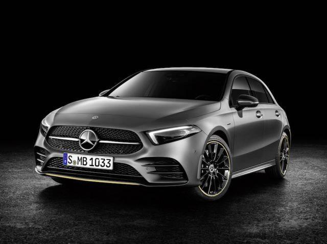 <p><strong>MERCEDES-</strong><br />
<br />
A200 AMG 1.4 163 Hp Otomatik- <br />
1.990.500 TL</p>