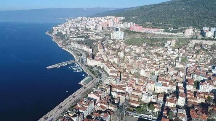 <p>BURSA</p>
<p>Gemlik</p>