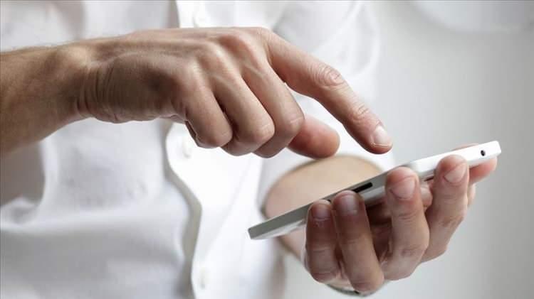 <p>G&uuml;nd&uuml;z, telefon ve internet dolandırıcılığında k&ouml;t&uuml; niyetli kişilerin kimlik ve banka bilgilerini ele ge&ccedil;irmeyi, kendi hesaplarına para g&ouml;ndertmeyi hedeflediğinden bahsetti.</p>
