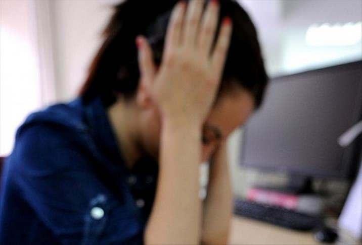 <p>1. Sürekli başım dönüyor gibi hissediyorum.</p>
