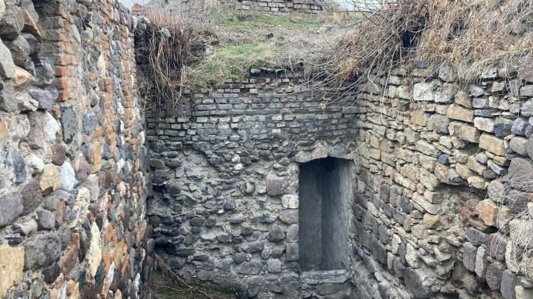 <p>Ben de öğrenci olarak üniversitemin yanında böyle güzel bir eserin olmasından mutluluk duyuyorum.</p>
