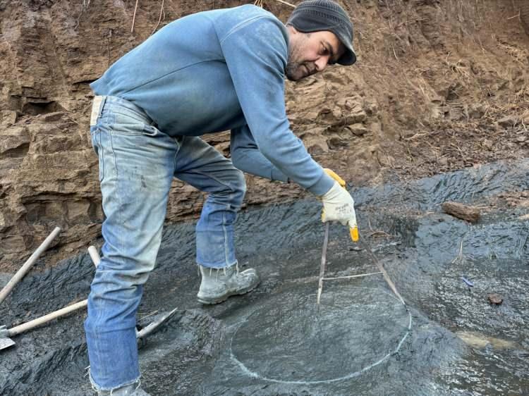<p>Dedelerinden miras mesleği köyde az sayıda ustayla sürdürme gayretinde olduklarını dile getiren Eyşi, mesleği devam ettirecek insan bulamamanın sıkıntısını yaşadıklarını sözlerine ekledi.</p>