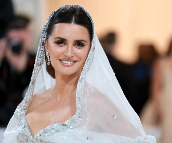 <p>Dünyaca ünlü İspanyol oyuncu <strong>Penelope Cruz</strong>, Gazze için acil ateşkes çağrısında bulundu.</p>
