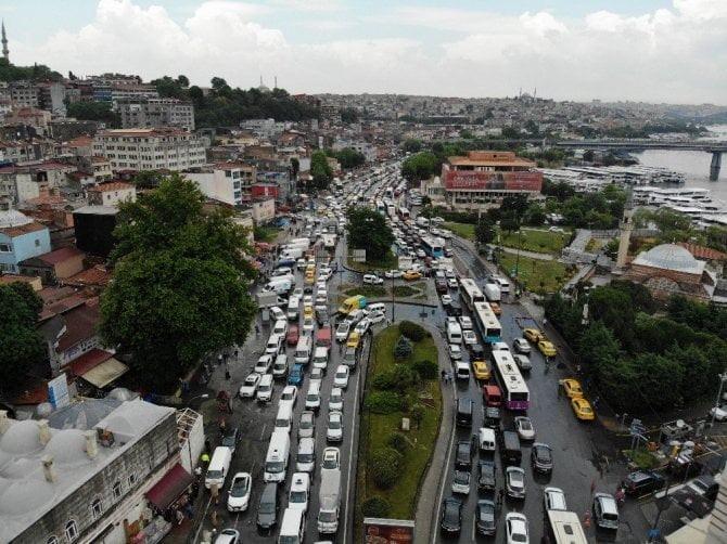 <p>Sistemin pilot uygulaması, Tarihi Yarımada’da (Eminönü) yaklaşık 6 kilometrekarelik bölgede yapılacak.</p>
