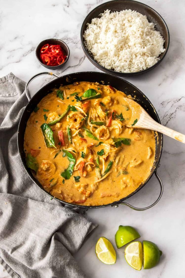 <p>Listenin onuncu sırasına Tayland "Phanaeng Curry" ile yerleşiyor.</p>
<p> </p>