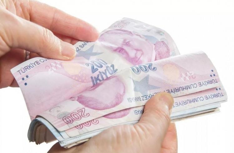 <p>EMEKLİ ÖĞRETMEN MAAŞI</p>
<p>Temmuz Dönemi:<br />
<br />
5 aylık yüzde 45: 21.447 TL<br />
<br />
6 aylık yüzde 49,80: 22.157 TL</p>