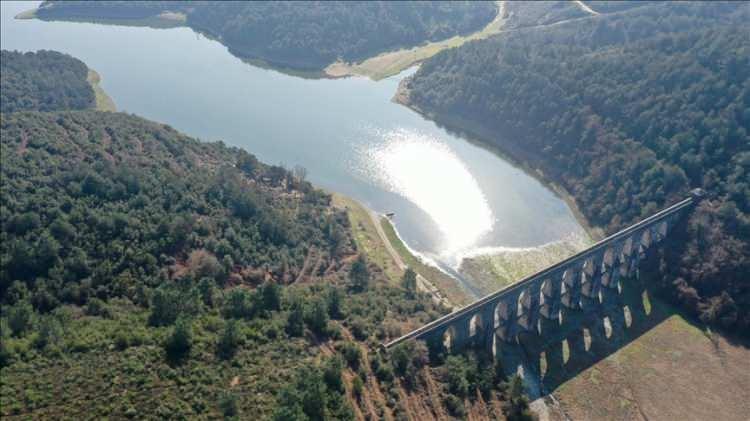 <p>Kent genelinde son günlerde etkili olan yağışlar nedeniyle barajlardaki doluluk oranı son 1 haftada yüzde 5,49 artarak yüzde 40,20 seviyesine çıktı.</p>