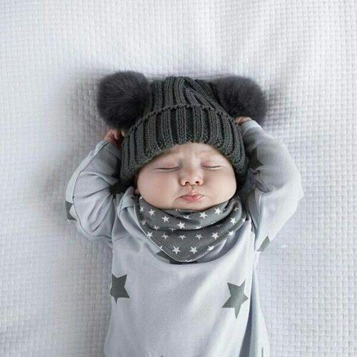 <p><strong>Ahlas</strong></p>

<p>Kuran'da Sad suresinde yer alan Ahlas ismi, temiz anlamındadır.</p>
