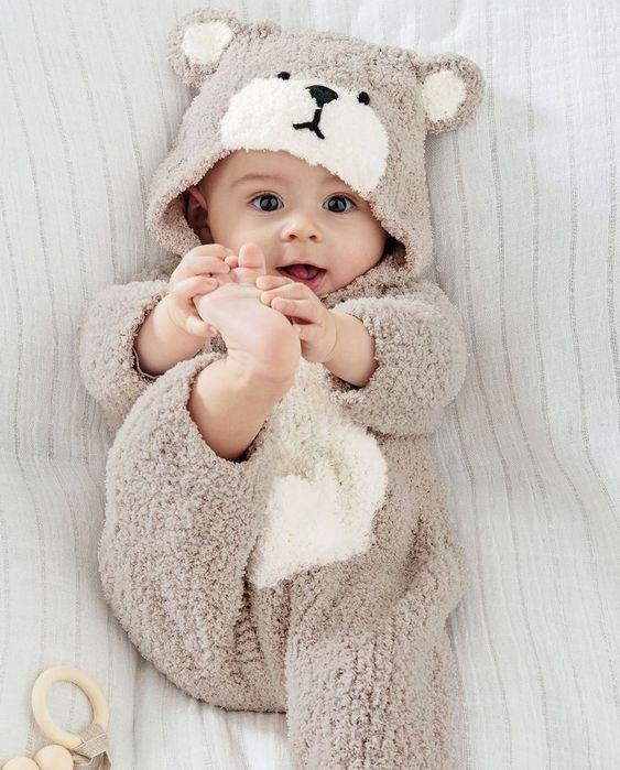 <p><strong>Amil</strong></p>

<p>Kuran'da birçok ayette yer alan Amil, isteyen emeli olan kişi anlamında kullanılmaktadır.</p>
