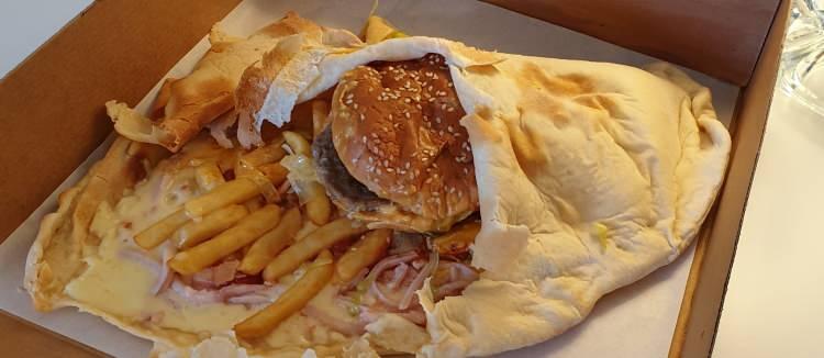 <p>Pizza Calskrove<br />
<br />
İsveç</p>