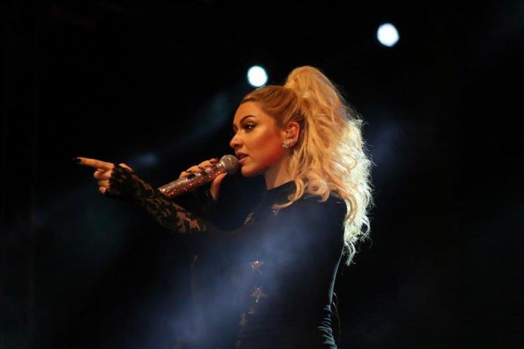 <p>Hadise:&nbsp;</p>

<p>4 milyon TL</p>
