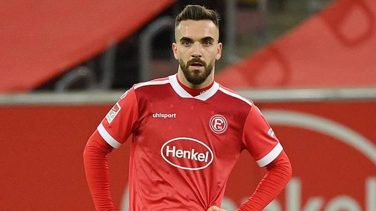 <p>Kenan Karaman: “Şiddetin her türlüsünün sonuna kadar karşısındayız. Türk futbol topluluğuna, sporun etiğini ve değerlerini koruma sorumluluğunu hatırlatıyor, Halil Umut Meler’e yapılan saldırıyı şiddetle kınıyoruz.”</p>