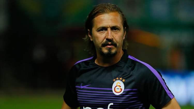 <p>Seçil Erzan'ın, bu listede fazla ödeme yaptığını iddia ettiği kişilerin önüne ise artı işareti koyduğu görülüyor. Örneğin Ayhan Akman’a +750, Semih Kaya’ya +2500, Fırat Özdemir’e +1000 diye yazmış. Erzan bu listede "Süleyman Aslan’a fazla verildi" diye not düşerken, diğer meblağların karşısına herhangi bir işaret koymadığı fark ediliyor.</p>