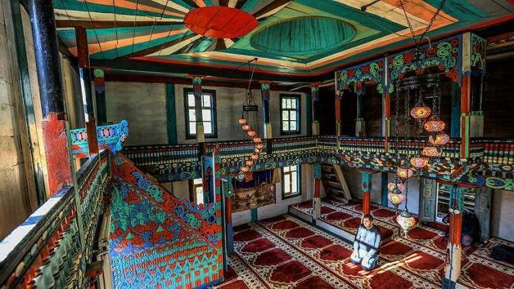 <p>&nbsp;Artvin</p>

<p>706</p>
