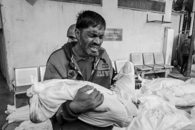 <p>Açıklamada, İsrail'in Gazze Şeridi'nde 22 hastane ile 110 sağlık merkezini hizmet dışı bıraktığı ve 102 ambulansı hedef alarak kullanılmaz hale getirdiği kaydedildi.</p>
<p> </p>