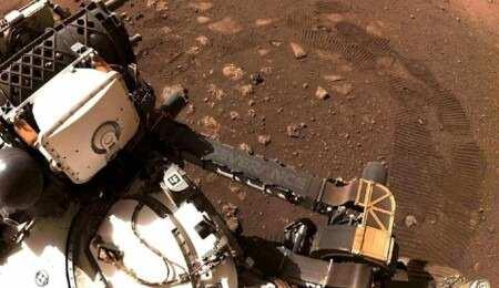 <p>Bulunan organik moleküller, Mars'ta yaşamın yapı taşı görülürken gezegende daha karmaşık bir jeokimyasal döngünün var olabileceği tahmin ediliyor.</p>