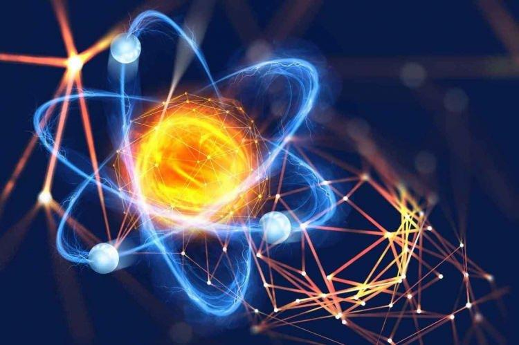 <p><strong>Ekip, birer demir ve terbiyum atomu seçerek Senkrotron X-ışını Taramalı Tünelleme Mikroskobu (SX-STM) olarak bilinen öncü bir teknik kullanarak atomları tek tek tanımladı.</strong></p>

<p> </p>

<p>Baş araştırmacı Prof. Swa Wai Hla, yürütülen çalışmanın çevresel, tıbbi ve kuantum araştırmalarında yeni keşiflerin önünü açacağına işaret etti.</p>

