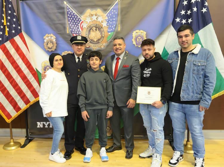 <p>NYPD'de değişik kademelerde 200'den fazla Türk asıllı polis görev yapıyor.</p>