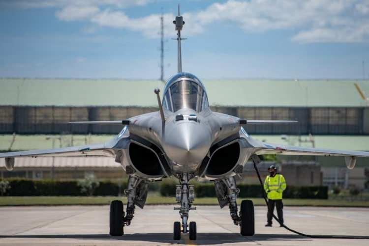 <p>İlk sözleşmenin (Mısır ile) imzalandığı 2015 yılından bu yana ihracat pazarında satılan 285 Rafale'in 171'i Riyad'ın komşuları, özellikle de F4 standardında 80 Rafale ile Birleşik Arap Emirlikleri, 36 ile Katar ve 55 ile Mısır tarafından satın alındı.</p>
