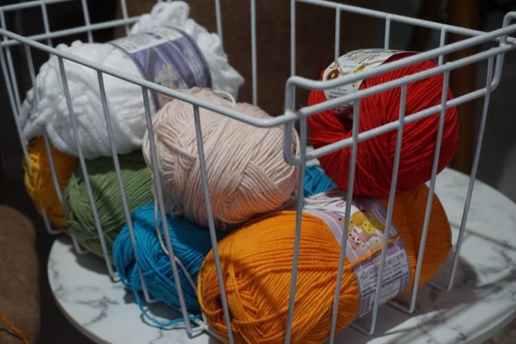 <p>Pek umutlu değildim ama inanılmaz derece koli geldi. Hepsini tek tek paketleyip gönderdik. </p>
