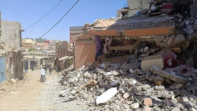 <p>Merkez üssü Marakeş kentine bağlı El-Huz bölgesi olan 7 büyüklüğündeki depremde 3 bine yakın kişi hayatını kaybetti, 6 binden fazla kişi yaralandı.</p>
