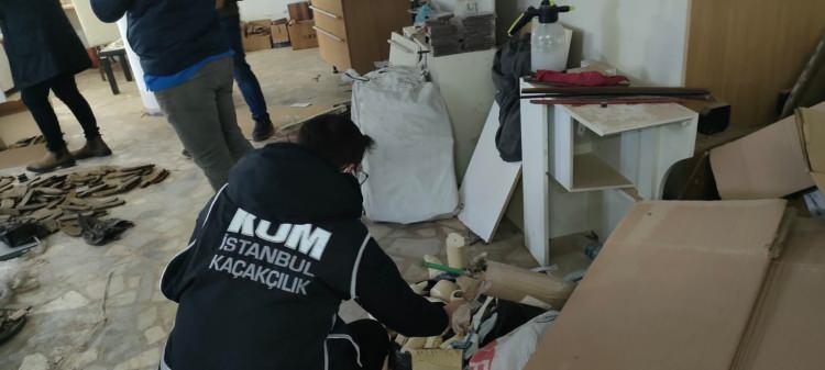 <p>Konu ilgili yakalanan şüpheli hakkında "5607 Sayılı Kaçakçılık Kanununa Muhalefet" ve "CITES Sözleşmesine Aykırılık" suçlarından işlem başlatıldı. </p>