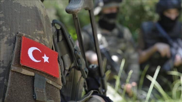 <p>Bakanlık'tan yapılan açıklamanın ardından siyasilerden art arda başsağlığı mesajları geldi...</p>
<p> </p>