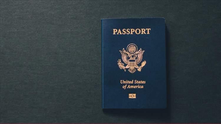 <p>Her üç ayda bir güncellenen “Henley Pasaport Endeksi” hem de “VisaGuide.World Pasaport Endeksi”, pasaport sahiplerinin vizesiz erişebilecekleri destinasyonların sayısını mercek altına alıyor.</p>
