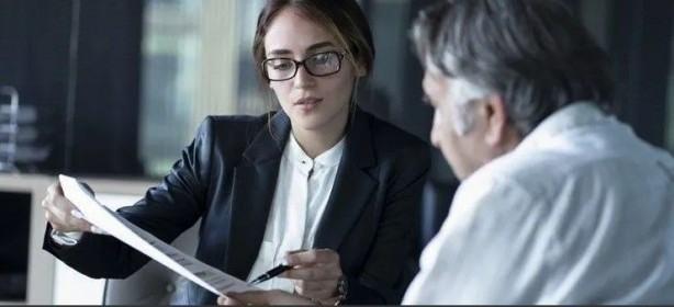 <p><strong>Banka çalışanı</strong></p>

<p><strong>Postacı</strong></p>

<p><strong>Tekstil işçisi</strong></p>

<p><strong>Matbaa operatörü</strong></p>
