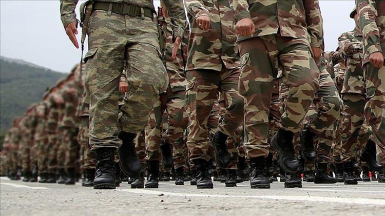 <p><strong>MEMUR ZAMMI 2024 NE KADAR OLACAK?</strong></p>
<p>5 aylık enflasyon rakamlarına göre memur zammı yüzde 45 oldu. Aralık ayı enflasyon verisi sonrası memur zammı 2024 kesinleşecek. Merkez Bankası'nın yüzde 65'lik yıllık enflasyon tahminine göre yapılan hesaplarda 6 aylık enflasyon yüzde 37,76 olurken, memur zammı da enflasyon farkı ve toplu sözleşme dahil yüzde 49,46 oldu.</p>
<p> </p>