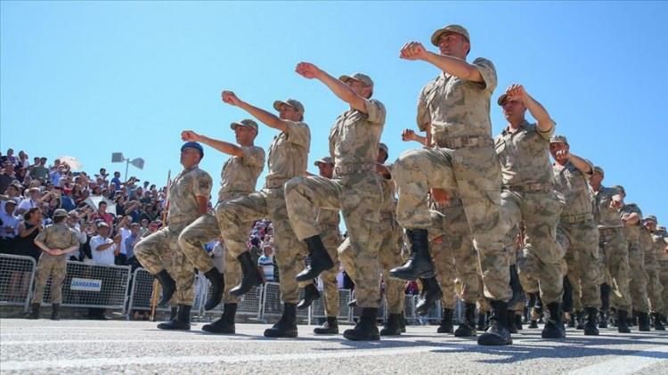 <p>Memur maaşı zammı sonrası bedelli askerlik ücreti genelgesinin yayımlanması ve son rakamların netleşmesi bekleniyor.</p>
<p><strong>KAYNAK: SABAH</strong></p>