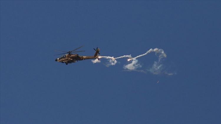 <p>Haberde, İsrail ordusunun hava operasyonlarını genişletmek için ihtiyaç duyduğu helikopterin satışı konusunda henüz nihai kararın verilmediği ancak İsrail'in baskı uygulamaya devam ettiği kaydedildi.</p>