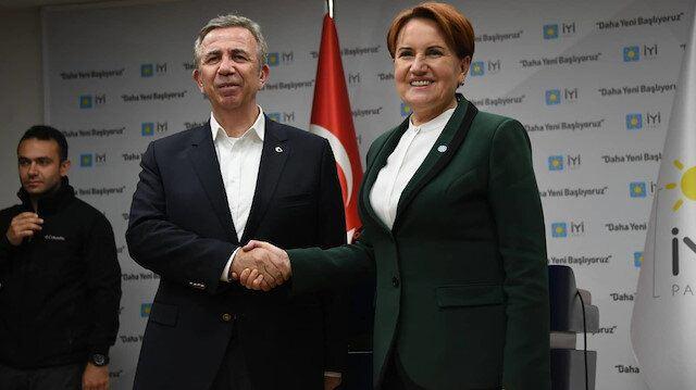 <p>Benden başka hiç kimse Ankara'ya hizmet edemez deyip, kendini vazgeçilmez gibi kamuoyuna sunmaya çalışanları, belediyelerin imkanlarını kullanarak Karun gibi zenginleşen haramzadeleri, kendilerini bey addederek beyefendiliğe yakışmayan hareketler yapanları milletimize havale ediyoruz.</p>
