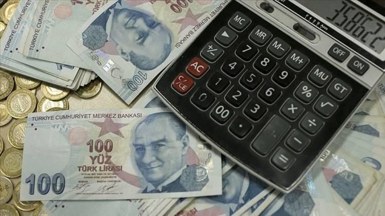 <p>AA muhabirinin derlediği bilgilere göre, Türkiye İstatistik Kurumu (TÜİK), aralık ayı enflasyon verilerini 3 Ocak Çarşamba günü, saat 10.00'da duyuracak.</p>

<p> </p>
